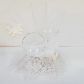 Сватбена фигурка - Чаши с пеперуда на подиум